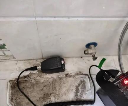 莱山屋顶漏水维修公司分享下卫生间漏水的危害及解决方法